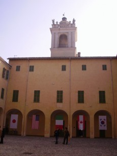 Il Palazzo Ducale, cortile interno sede, di ALMA Fotogallery | CASEIFICIO SAN SALVATORE